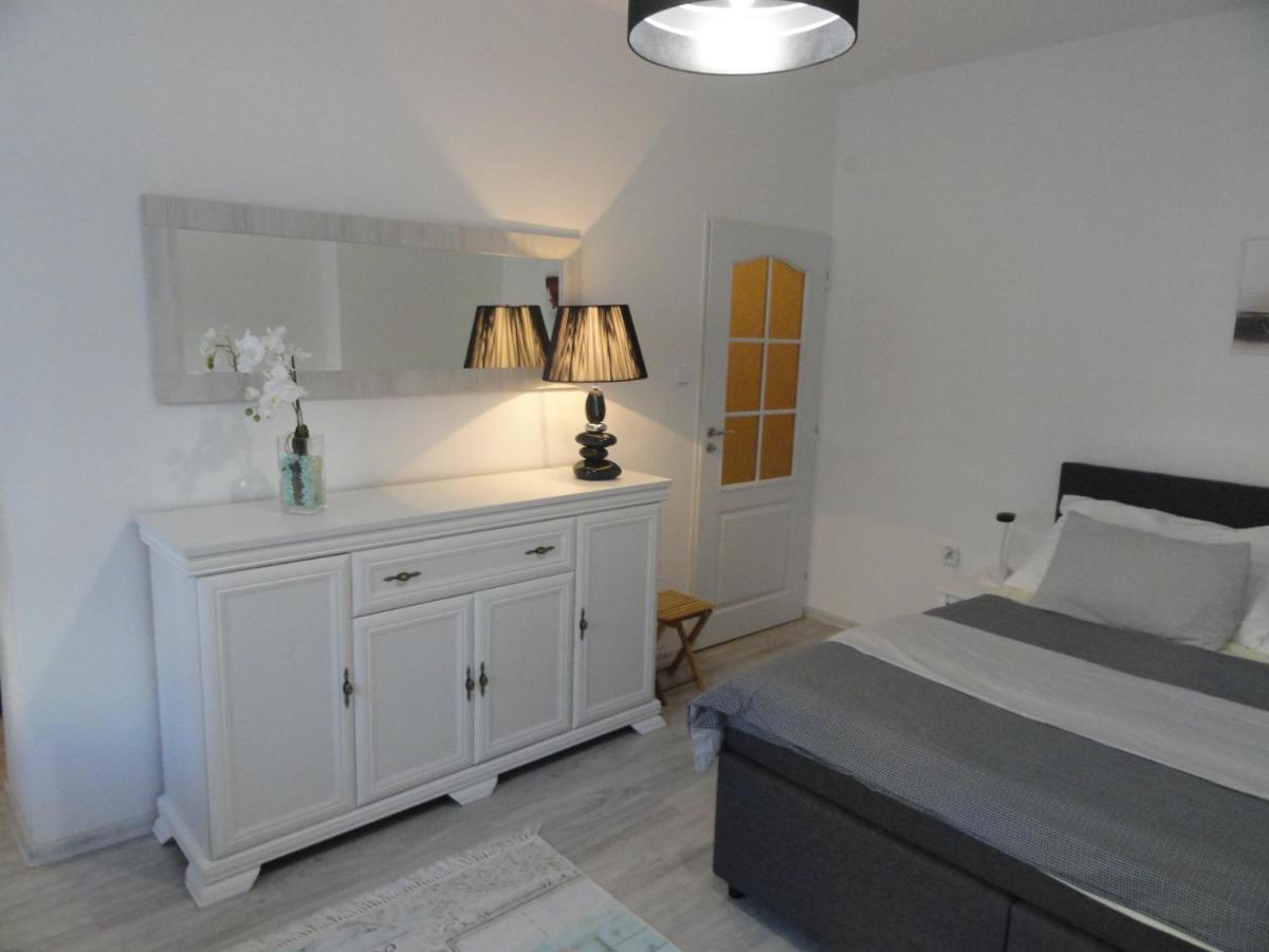Apartman Sluka Jilemnice Ngoại thất bức ảnh